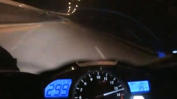 BINTEO-Έτρεχε με 300 αλλά τον…πρόδωσε το YouTube