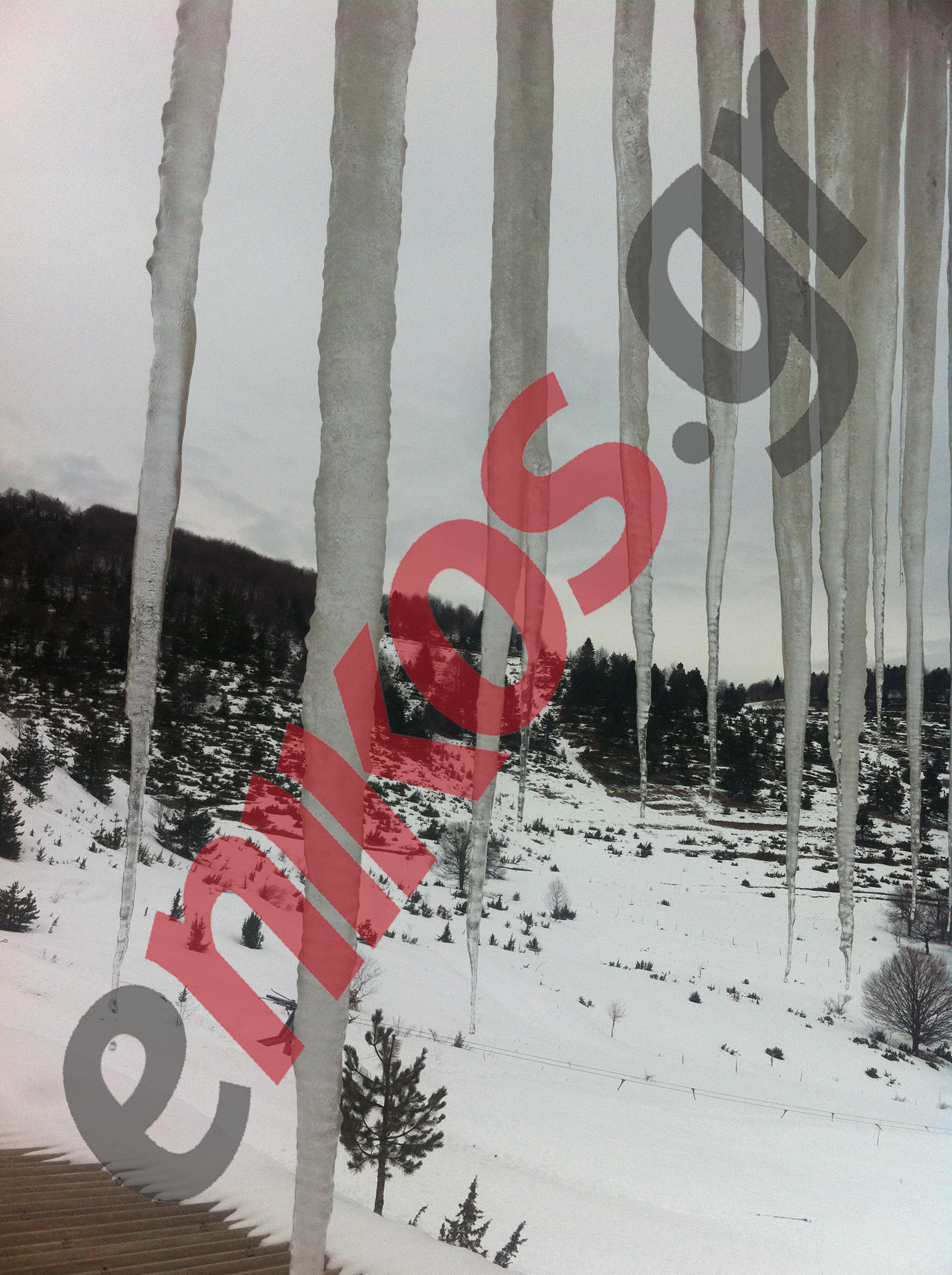 ΦΩΤΟ-Σταλακτίτες στο Σέλι