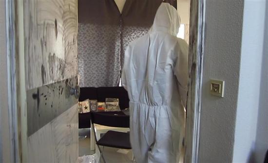 Εξετάζουν αποτυπώματα και DNA