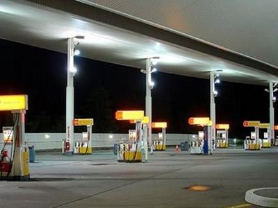 Μπήκαν με μαχαίρι σε πρατήριο