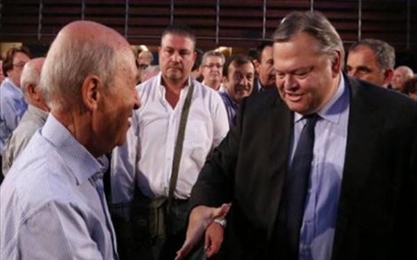 Γραπτώς τον Σημίτη και τηλεφώνημα στον ΓΑΠ