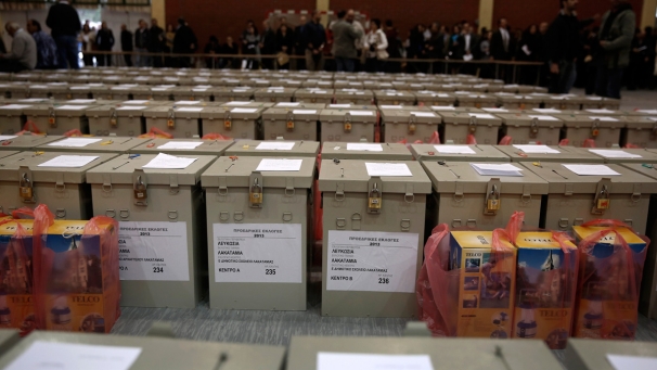 Στις κάλπες οι Κύπριοι