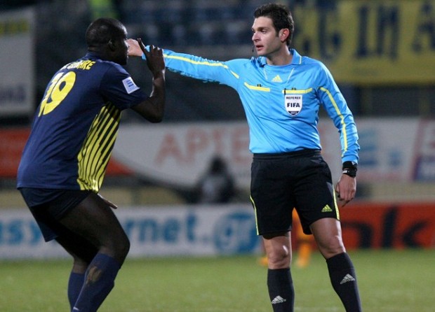 Την «έπεσαν» στον Σπάθα