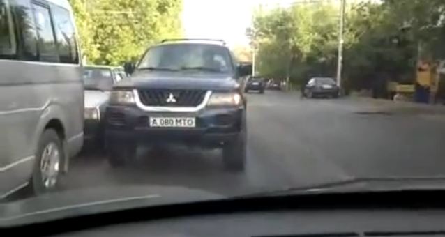 ΒΙΝΤΕΟ-Φταίει και ζητά και τα ρέστα