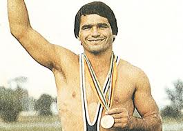 Μυγιάκης: Σύρραξη αν βγάλουν την πάλη