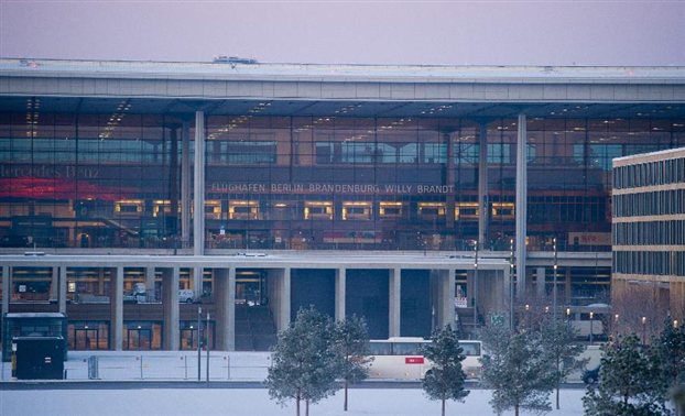 Γερμανία:Συνεχίζεται η απεργία στα αεροδρόμια