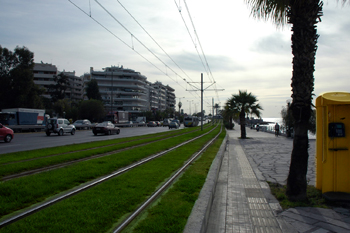 “Παιχνίδι” με την παραλιακή ζώνη