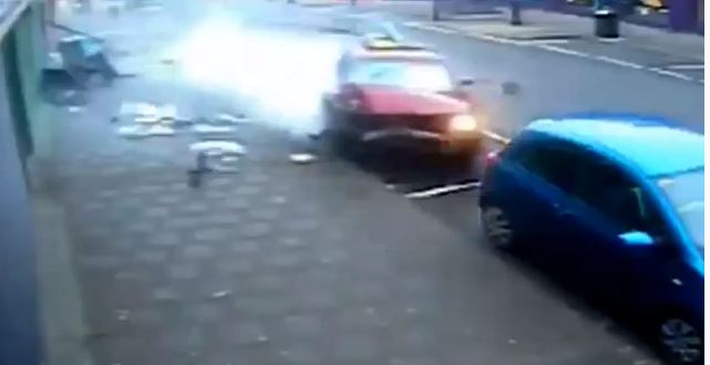 ΒΙΝΤΕΟ-Ταξί… καμικάζι