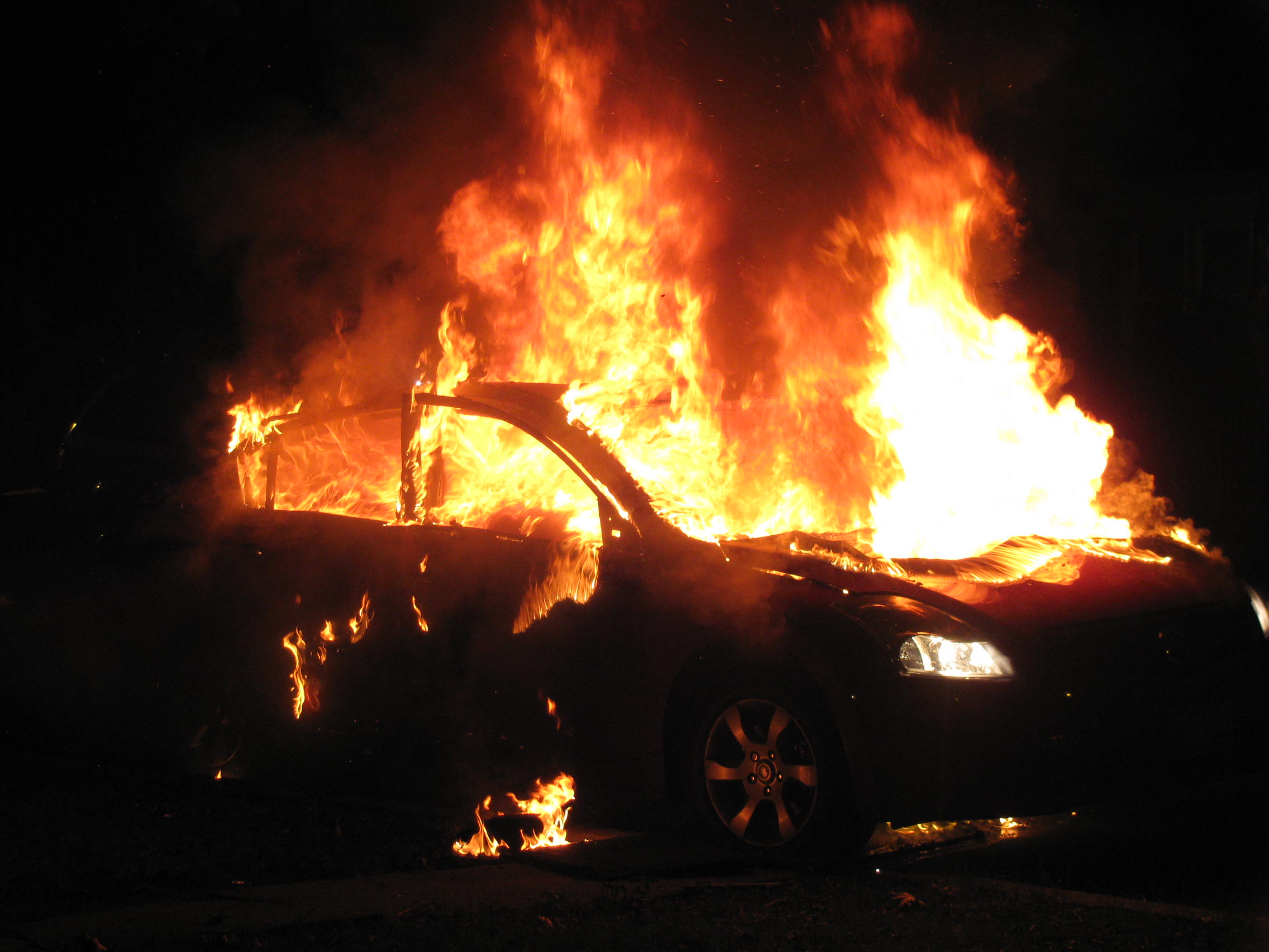 Κάηκε αυτοκίνητο στο Χαϊδάρι