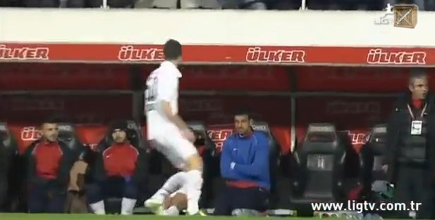 ΒΙΝΤΕΟ-Που πας χωρίς σορτσάκι;