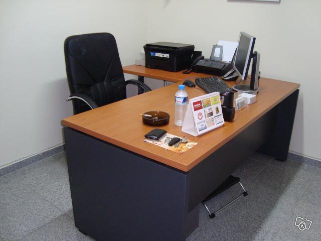 “Μπλόκο” στα “χρυσά” έπιπλα του δημάρχου