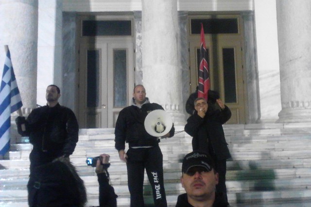 Τώρα-Συγκέντρωση μελών Χρυσής Αυγής