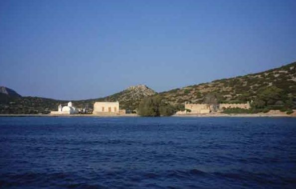 Ιταλοί θέλουν να νοικιάσουν τη βραχονησίδα Αλιμνιά