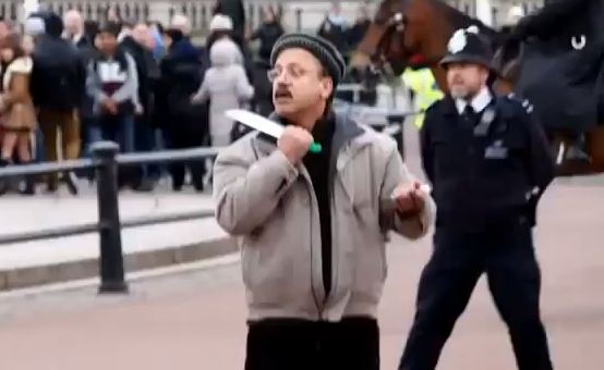 Βίντεο-Απόπειρα αυτοκτονίας στο Μπάκιγχαμ