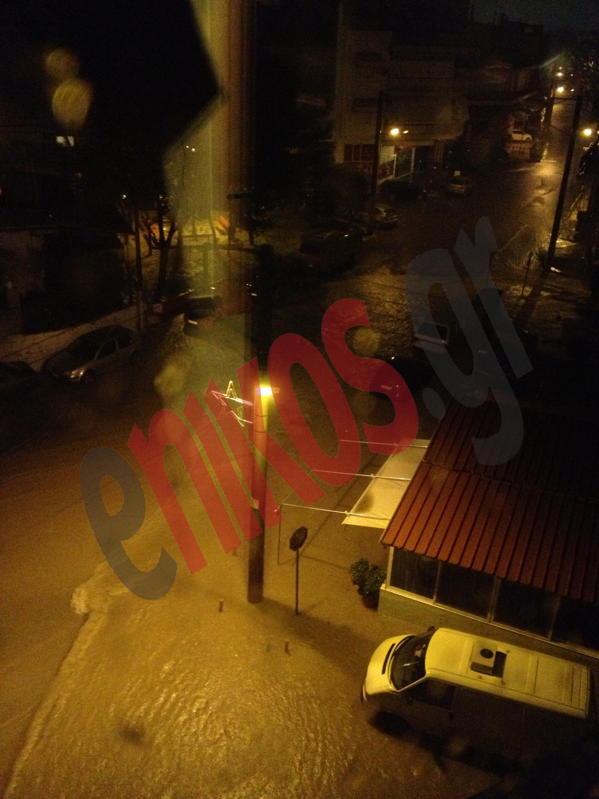 ΤΩΡΑ:Ισχυρή νεροποντή στην Αττική