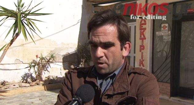 ΒΙΝΤΕΟ- Καταγγέλλει επίθεση από την Χρυσή Αυγή