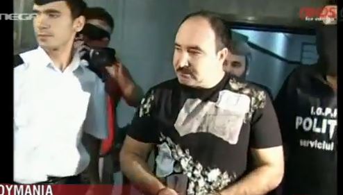 ΒΙΝΤΕΟ – Εκφόβιζε τα θύματά του με λιοντάρια κι αρκούδες