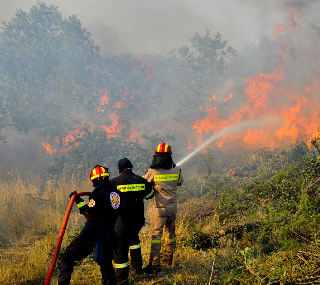 Στο εδώλιο για το θάνατο τριών πυροσβεστών