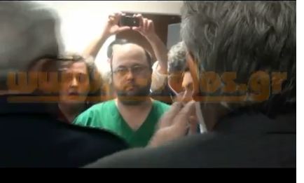 Σκηνές απείρου κάλους στο νοσοκομείο Βόλου