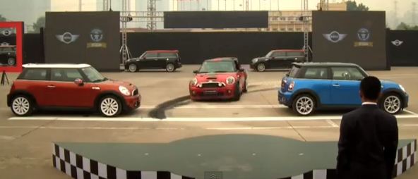 ΒΙΝΤΕΟ-Το πιο …στενό παρκάρισμα στον κόσμο