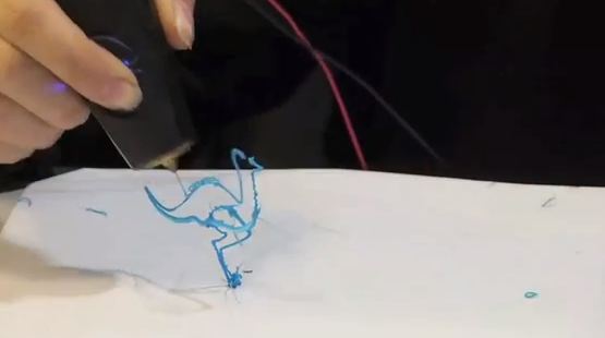 ΒΙΝΤΕΟ- Το στυλό των …τριών διαστάσεων