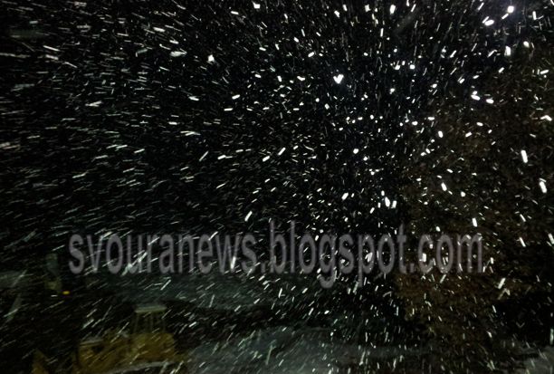 ΦΩΤΟ – Σφοδρή χιονόπτωση στην Καστοριά