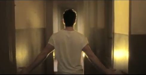 Μία γεύση από το νέο clip του Σάκη