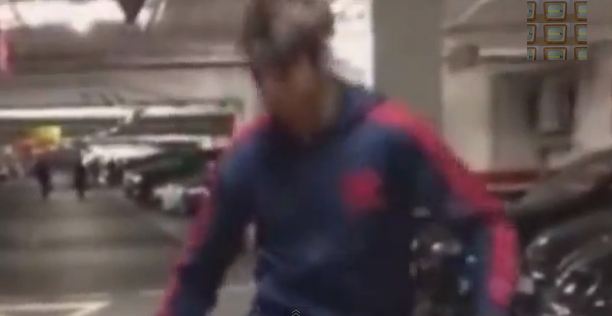 ΒΙΝΤΕΟ-Κάνει μαγικά με τσίχλα