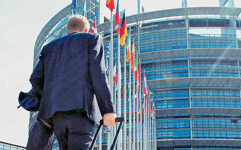 Οι «χρυσοί» μισθοί των Βρυξελλών