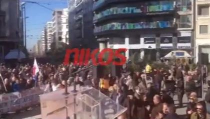 Βίντεο-Η συγκέντρωση του ΠΑΜΕ στην Ομόνοια