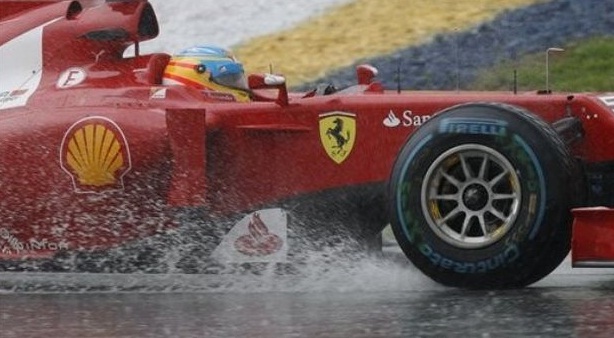 Τώρα-Μάχη στη βροχή για την pole position