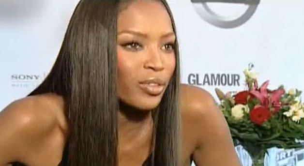 H Kάμπελ σε περιοδικό της Ρωσίας