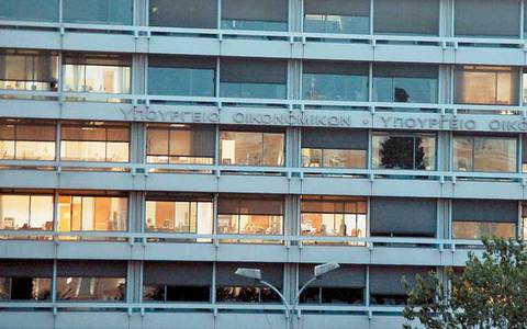 ΥΠΟΙΚ: Διαβεβαιώσεις για τη διασφάλιση των θέσεων εργασίας