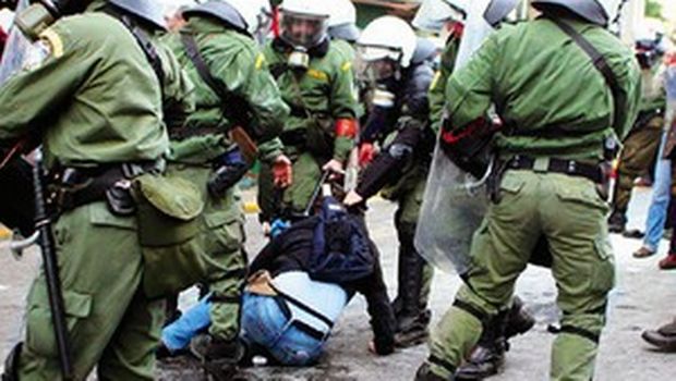 Επεισόδια μεταξύ οπαδών Άρη-ΠΑΟΚ στο Μακροχώρι