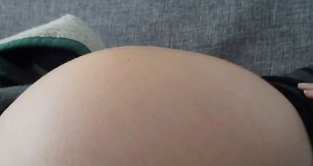 ΒΙΝΤΕΟ-Έμβρυο χορεύει στην κοιλιά της μαμάς του