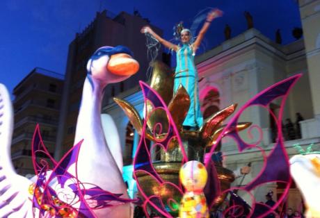 ΒΙΝΤΕΟ-Ολονύχτιο πάρτι στην Πάτρα