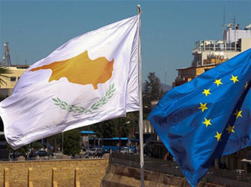 Ξένος Τύπος: Ανησυχία για την επόμενη μέρα στην Κύπρο