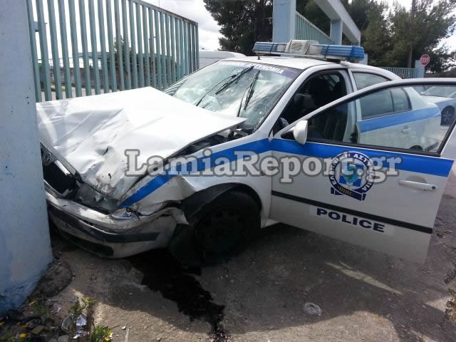 Λαμία: Τροχαίο με δύο τραυματίες