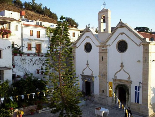 Κρήτη: Έκοψαν το ρεύμα σε Μοναστήρι
