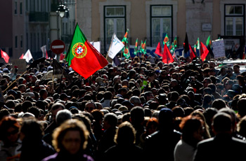Πορτογαλία: Στους δρόμους οι δημόσιοι υπάλληλοι