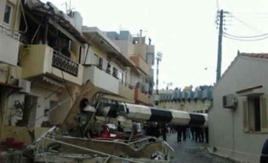 Πυλώνας του γηπέδου του ΟΦΗ έπεσε σε σπίτι