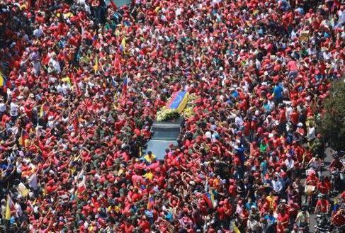 Στο στρατιωτικό μουσείο η σορός του Τσάβες