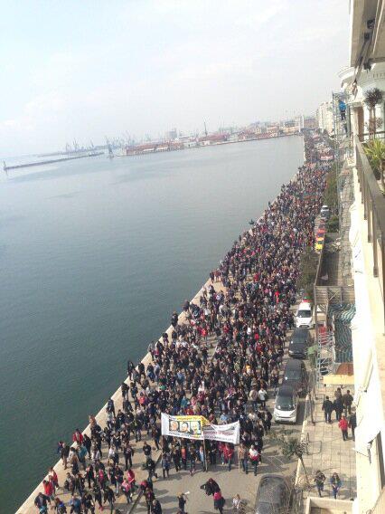 ΦΩΤΟ-Πορεία διαμαρτυρίας για τα μεταλλεία