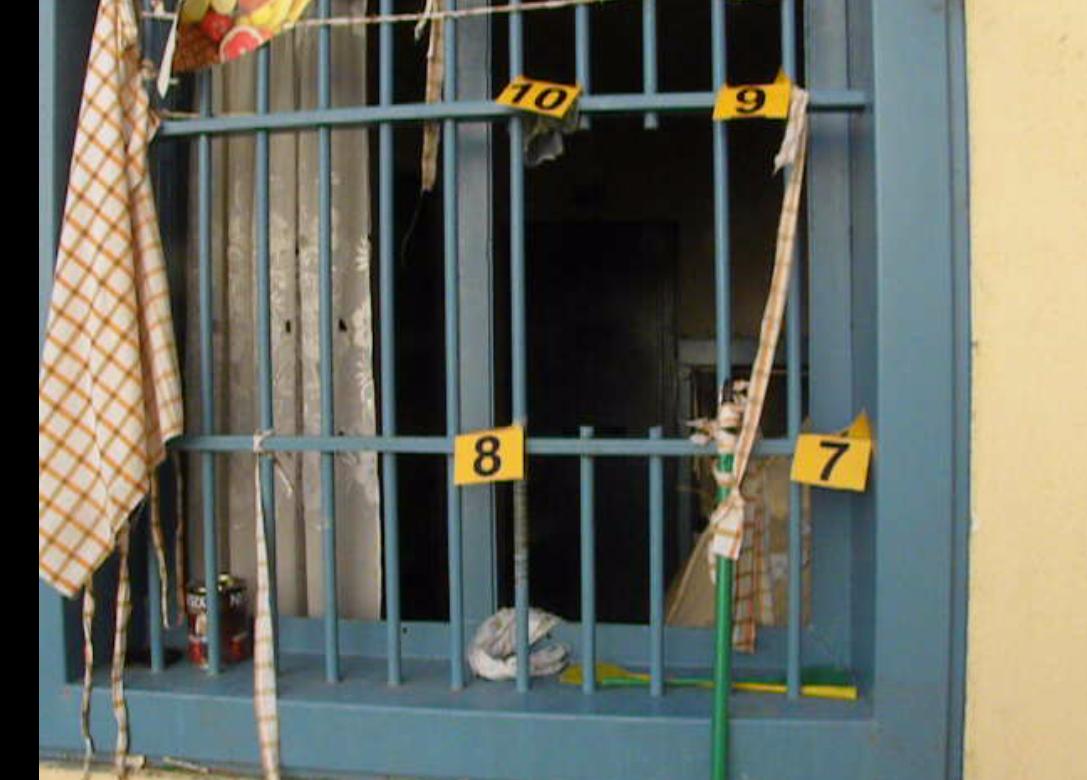 ΦΩΤΟ-Έτσι απέδρασαν από τις φυλακές Τρικάλων