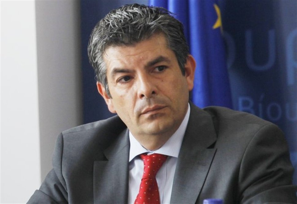 Παπαθεοδώρου:Δεν ακυρώνεται η τρικομματική συμφωνία