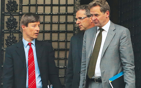 Δεν κατέληξαν τρόικα-Στουρνάρας