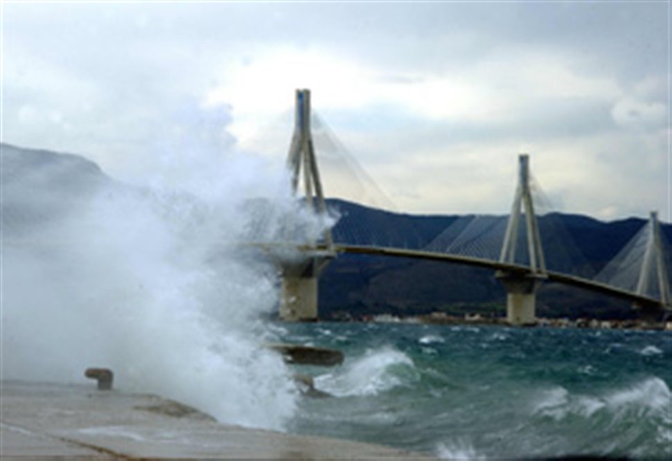 Κλειστή η πορθμειακή Ρίου-Αντιρρίου
