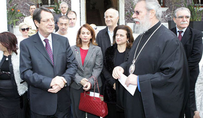 Ζητά τη βοήθεια του Χρυσόστομου ο Αναστασιάδης