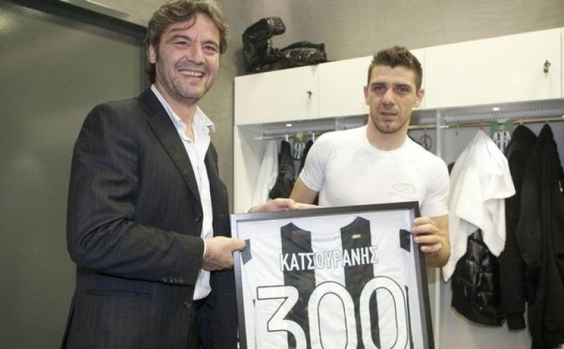 Η φανέλα με το νούμερο 300