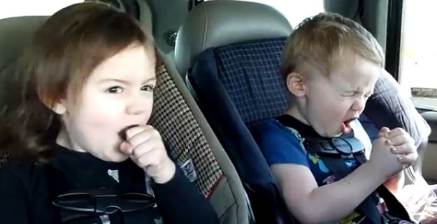 ΒΙΝΤΕΟ- Ο μικρός Χεβιμεταλάς!